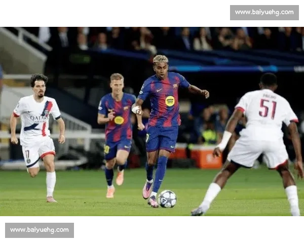 怼脸训斥 + 围堵！亚马尔成笑柄，金球梦碎于自大